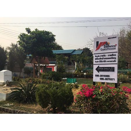 Sunshine Guesthouse Mae Sot Exteriör bild