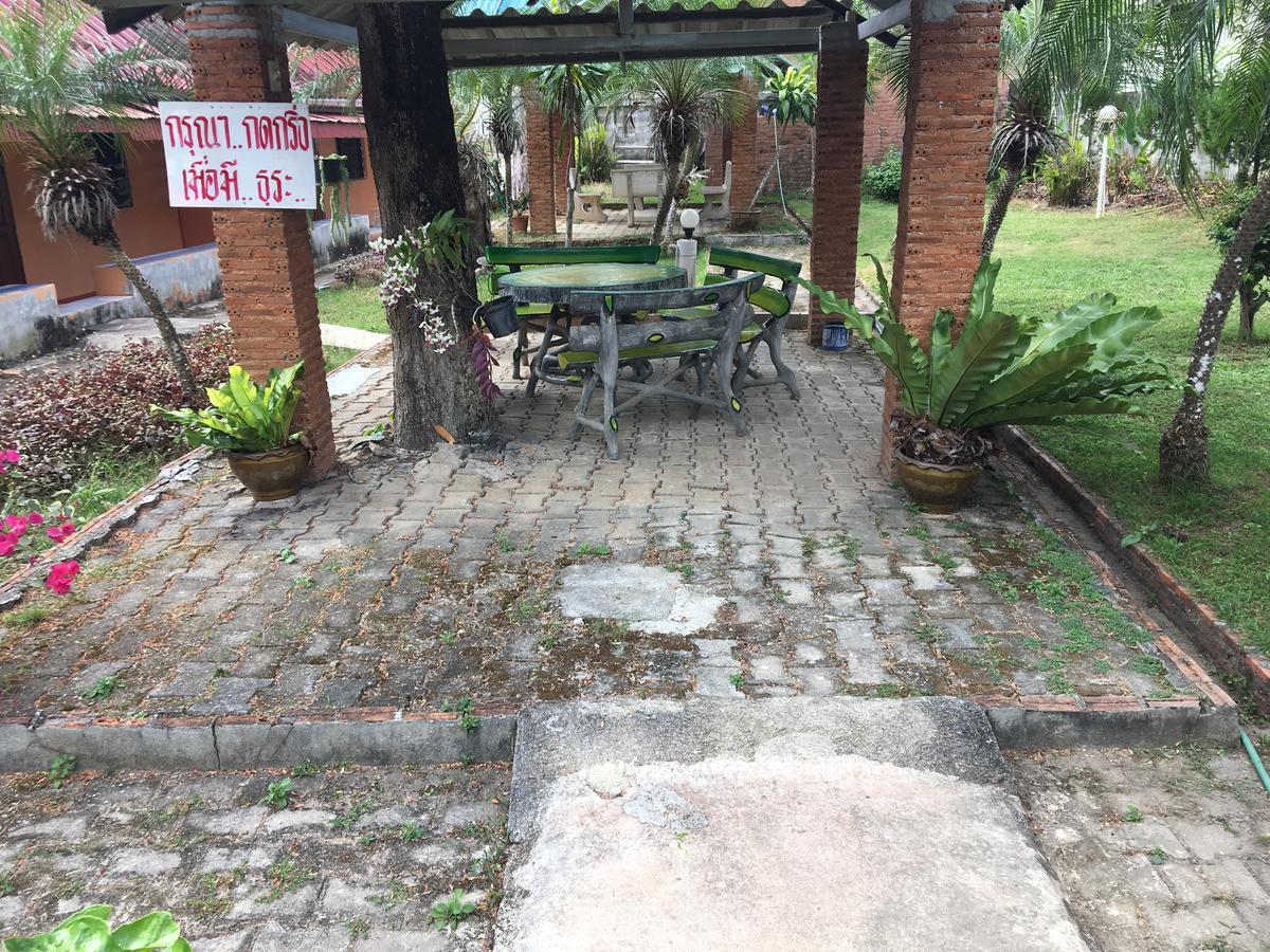 Sunshine Guesthouse Mae Sot Exteriör bild